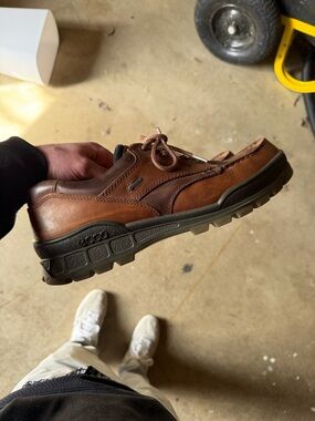 ECCO Track 25 Low Gore-Tex waterproof hiking shoe